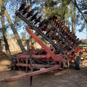 Rastra Apache, tiro excentrico de 58 discos, rebatible. Año 2006.