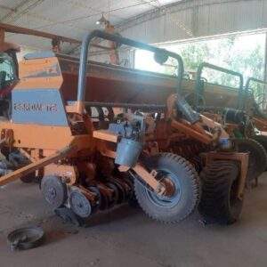 Agrometal TX Mega de 24/35.5 cm Fertilizacion simple. Año 2010.