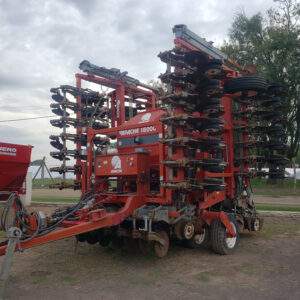 Apache 18000 de 43 a 17.5 cm Año 2009 Circuito hidraul indep Con monitor