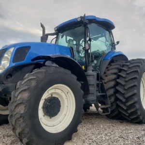 New Holland T7.240 Año 2012 Rodado Dual 8500 horas con Piloto