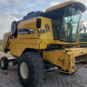 New Holland TC 57 Año 2008 Plataforma 23 pies 4200 horas